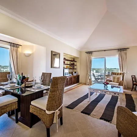 Novello Penthouse 2 Bedroom Apartment, Quinta Do Lago Quinta do Lago